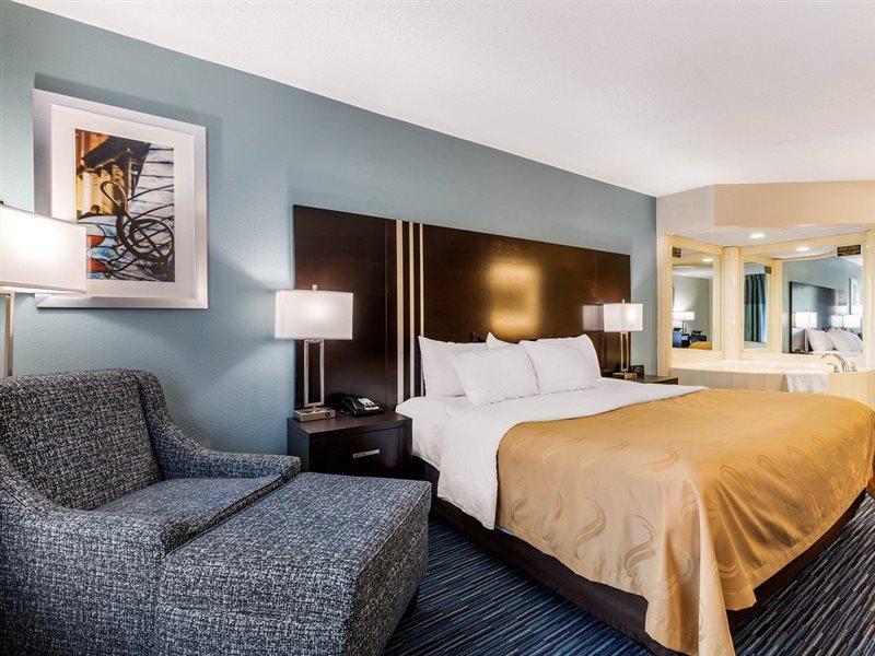 Quality Inn Gordonsville Buitenkant foto