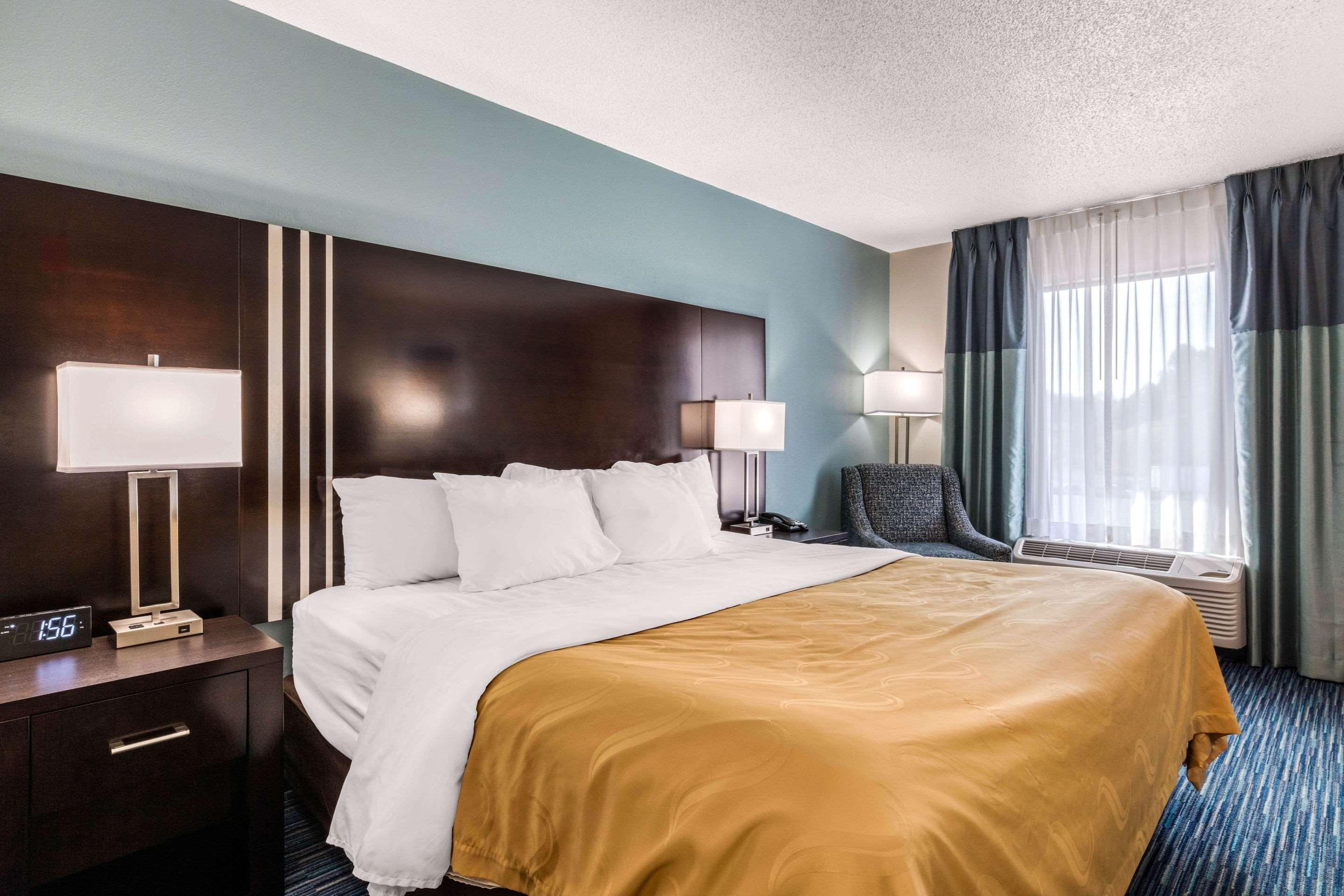 Quality Inn Gordonsville Buitenkant foto