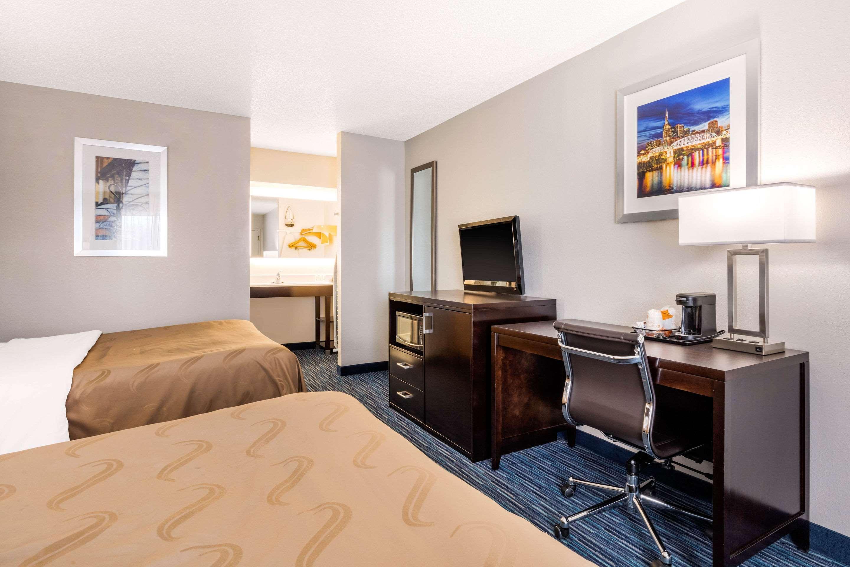 Quality Inn Gordonsville Buitenkant foto