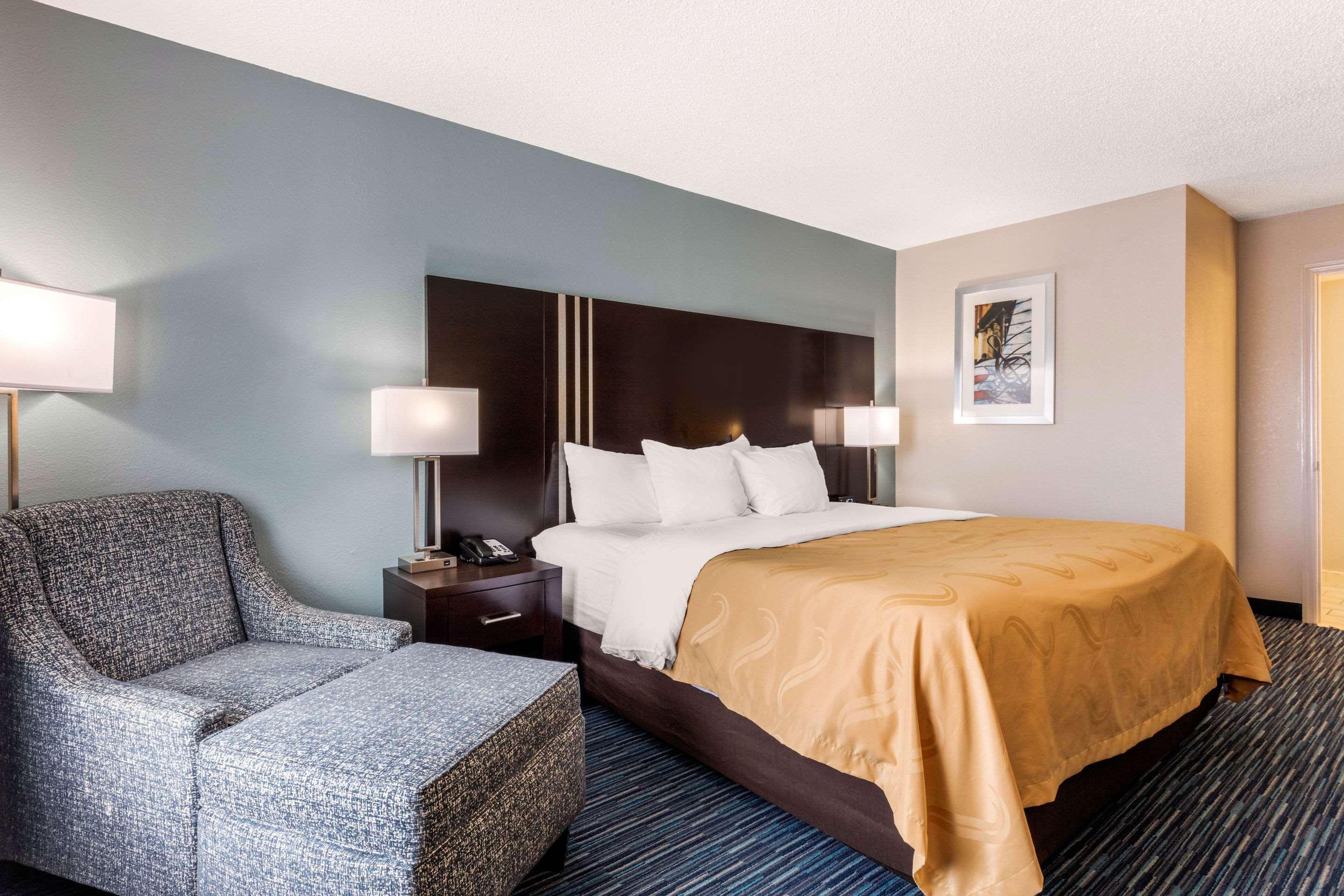 Quality Inn Gordonsville Buitenkant foto