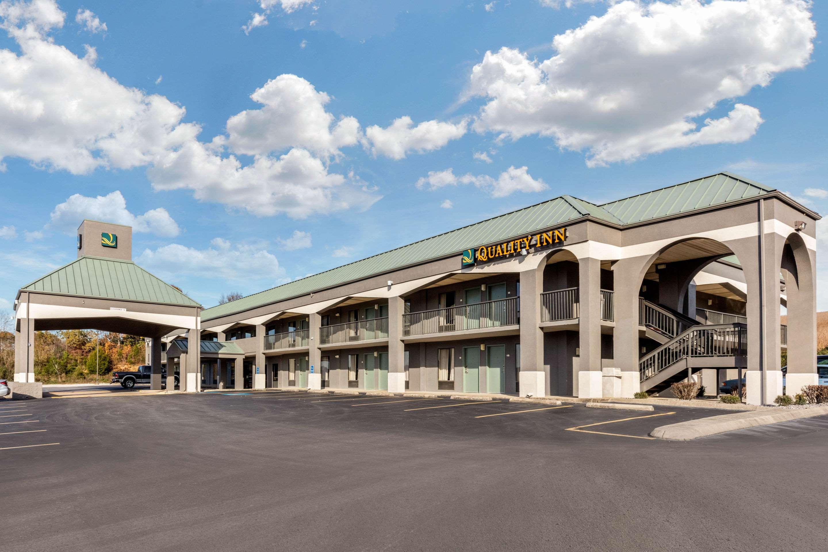 Quality Inn Gordonsville Buitenkant foto