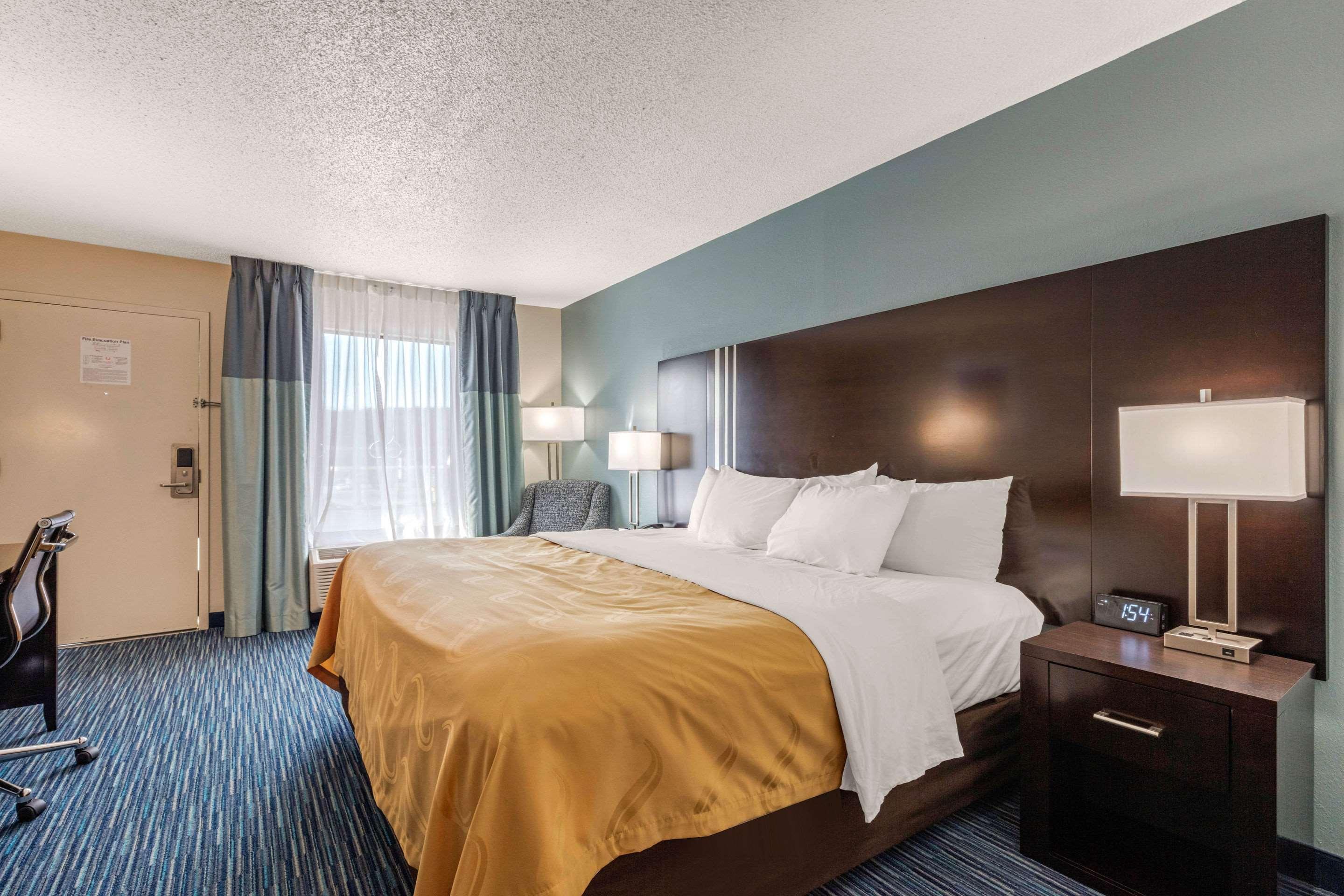 Quality Inn Gordonsville Buitenkant foto
