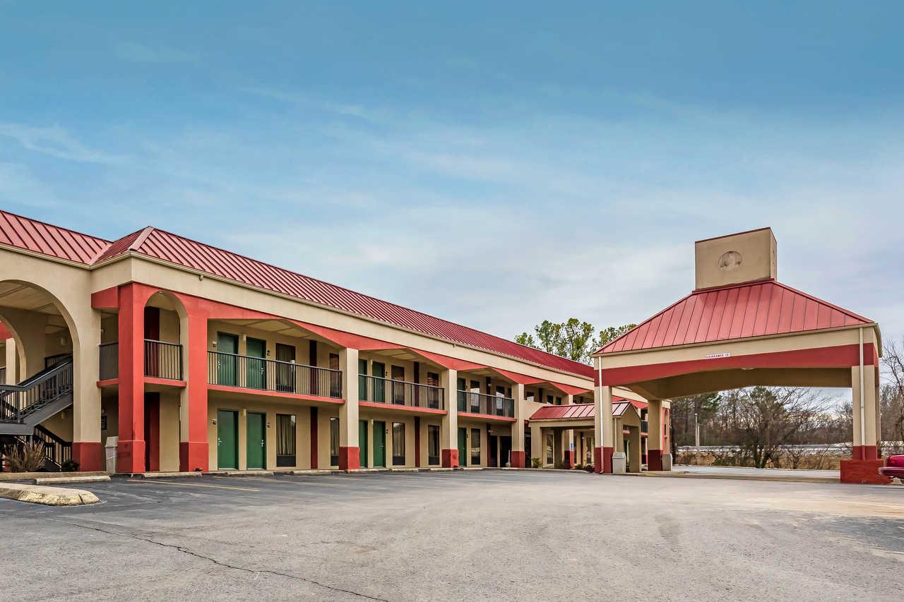 Quality Inn Gordonsville Buitenkant foto
