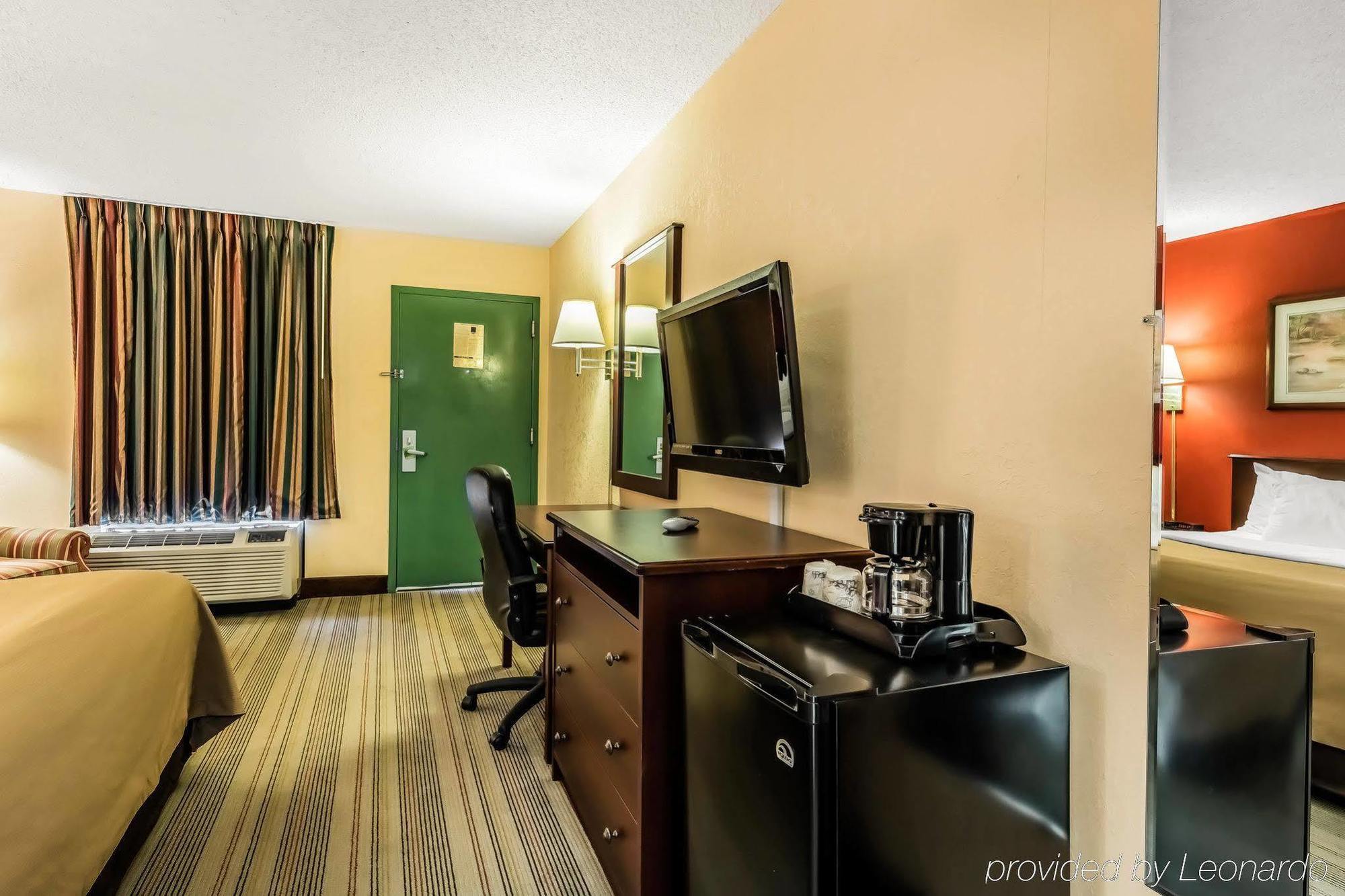 Quality Inn Gordonsville Buitenkant foto